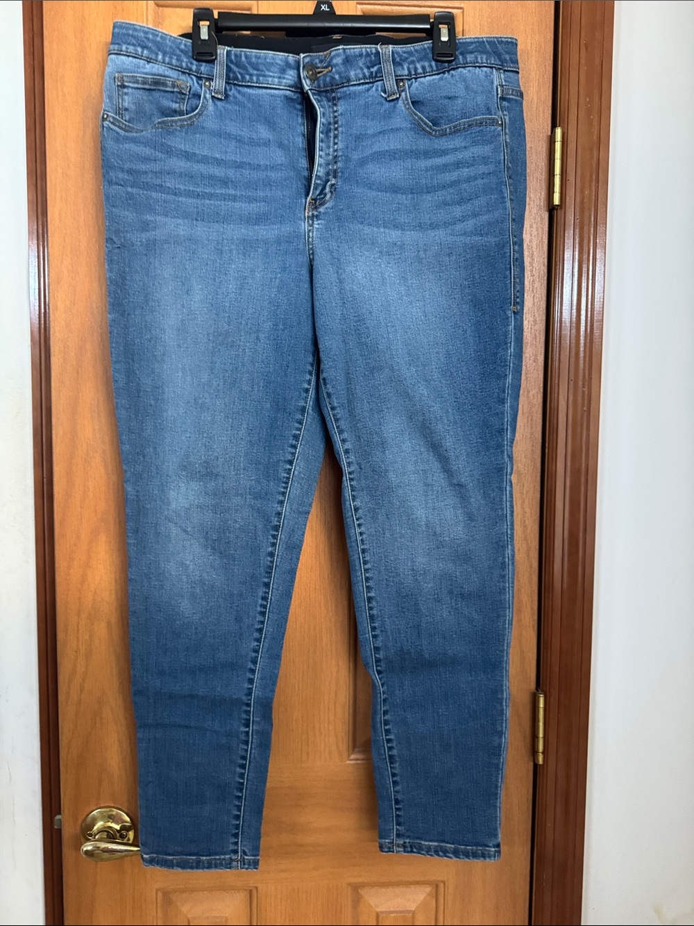 LuLaRoe Medium Blue Skinny Jeans with tummy control size. 34 16